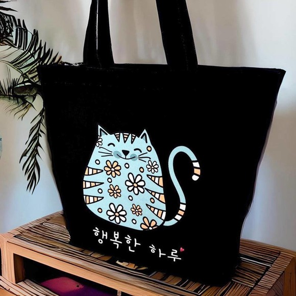 KPOP Tote Bag Flannel Fabric Material Cartoon Cat Design - Picture 3 of 9